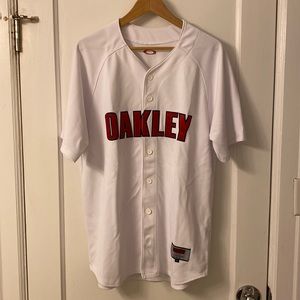 Vintage Oakley Baseball Jersey. White and Red. Men’s MEDIUM